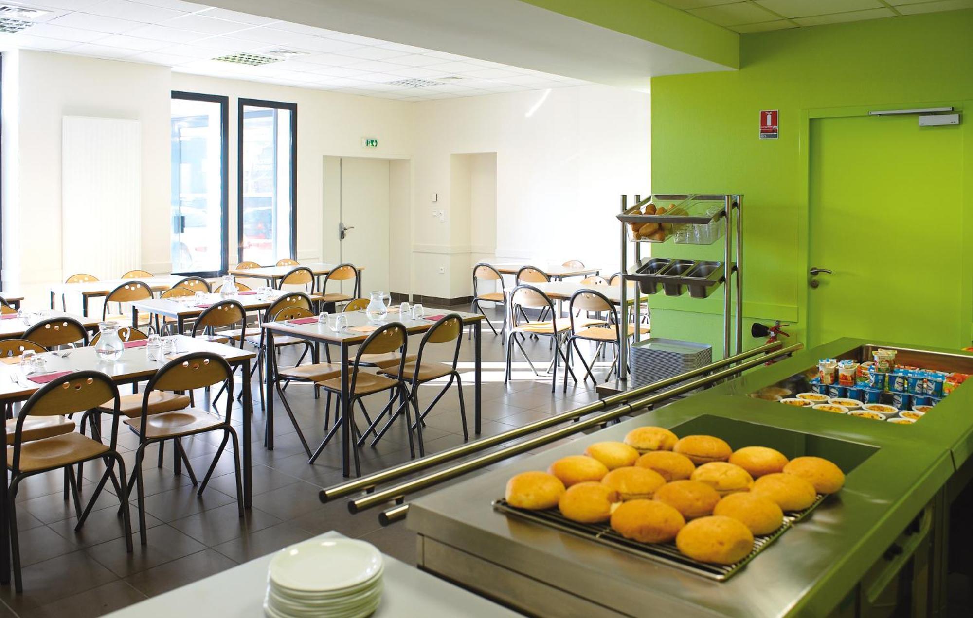 Hotel JF Accueil&Formation à Cholet Extérieur photo