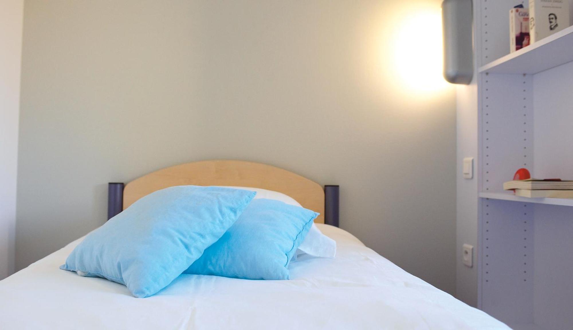 Hotel JF Accueil&Formation à Cholet Extérieur photo